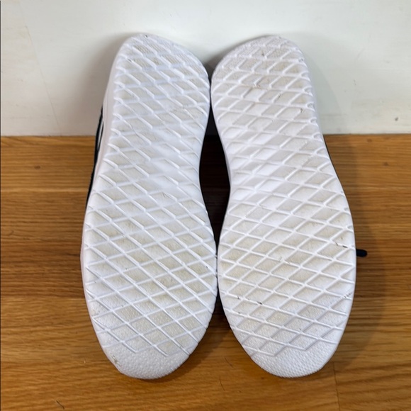 Vans Men's Black and White Sneakers size 7 - Picture 4 of 4